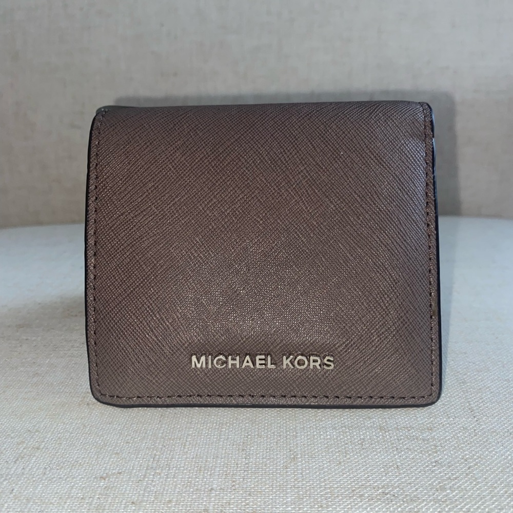 Michael Kors wallet excellent condition